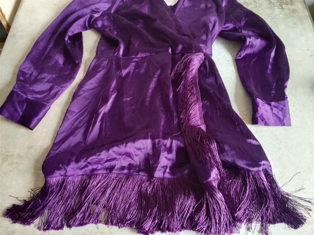 Dress US BNEWTAG (Category: Dresses) located in Los Banos. Submitted by mania-62906 (Listing ID 1470592128, Image 3). Description: Authentic. US Medium. .