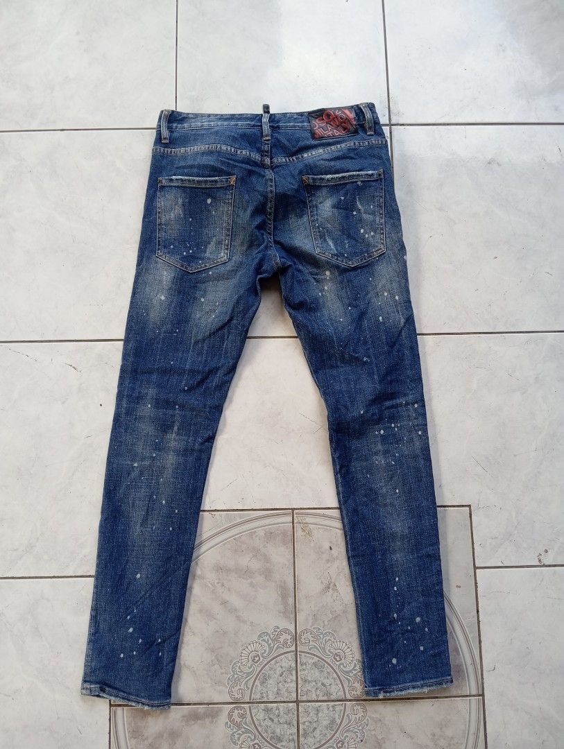 DSQUARED2 DSQ2 MILANO ITALY (Category: Jeans) located in Manila. Submitted by ricobagallon123 (Listing ID 1470589787, Image 1). Description: .
