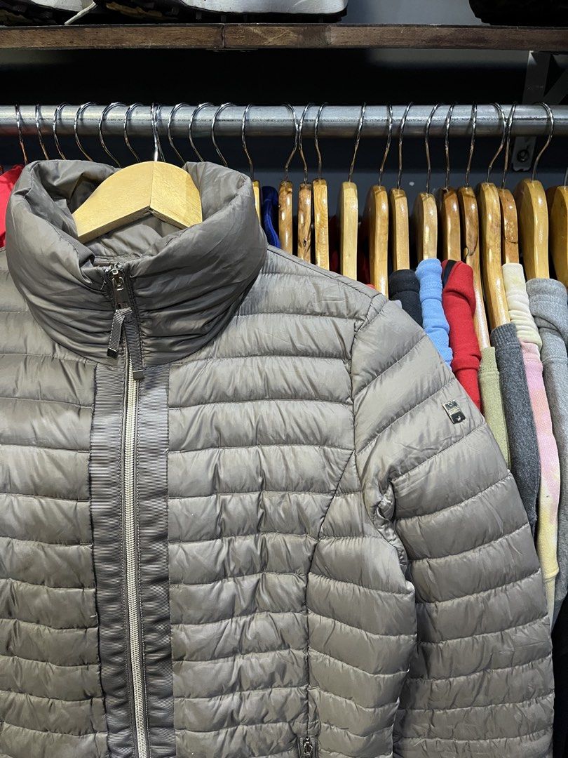 E S P R I T Ultra Light Down Puffer Jacket (Category: Coats, Jackets and Outerwear) located in Baliuag. Submitted by TOCThrift (Listing ID 1470706777, Image 2). Description: E S P R I T Ultra Light Down Puffer Jacket Size S on tag (womens) 17.5 width x 23.5 Length XS-Small womens fit Excellent to new No issue 1280 + SF Baliwag, Bulacan.