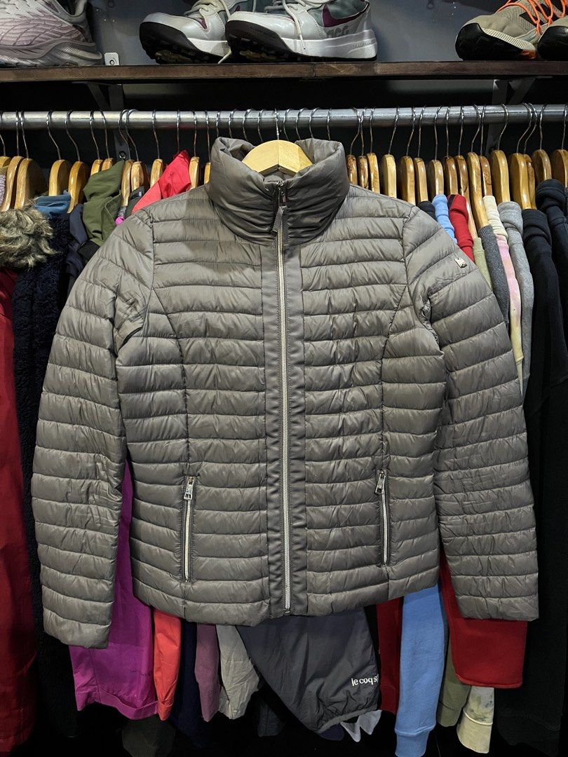 E S P R I T Ultra Light Down Puffer Jacket (Category: Coats, Jackets and Outerwear) located in Baliuag. Submitted by TOCThrift (Listing ID 1470706777, Image 1). Description: E S P R I T Ultra Light Down Puffer Jacket Size S on tag (womens) 17.5 width x 23.5 Length XS-Small womens fit Excellent to new No issue 1280 + SF Baliwag, Bulacan.
