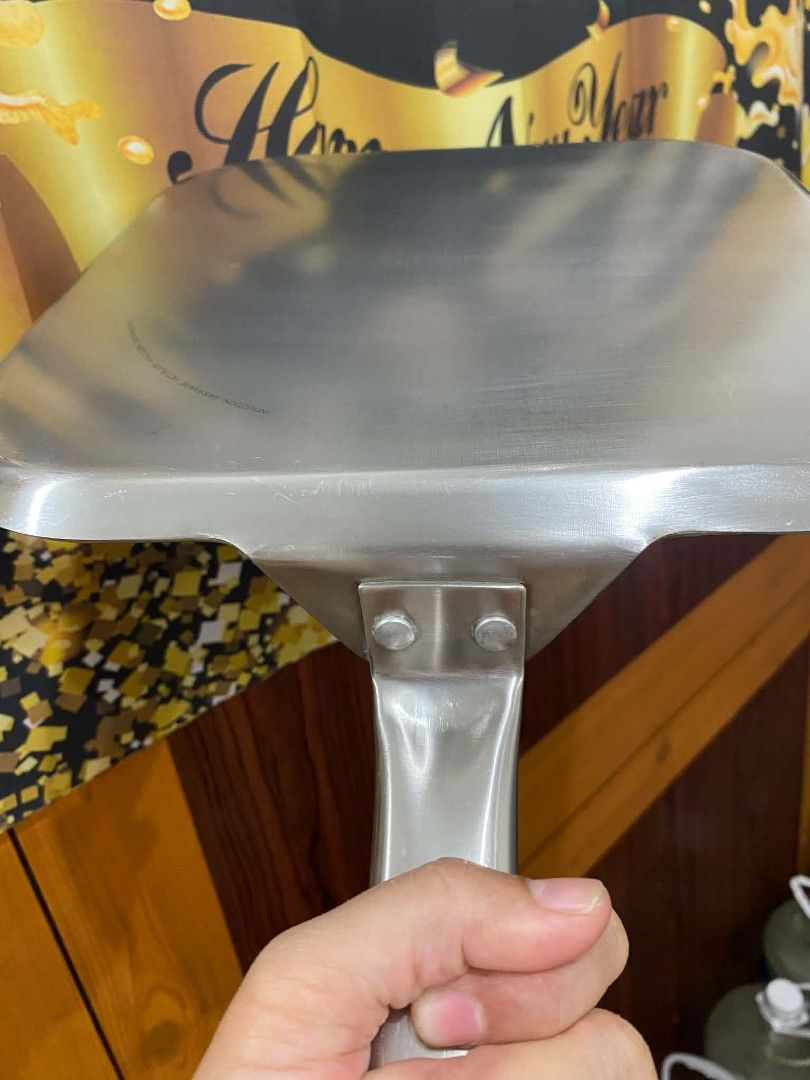 Edelkochen Griddle Pan (Category: Cookware & Accessories) located in Manila. Submitted by bernadette62551 (Listing ID 1470560660, Image 3). Description: Edelkochen Heavy Duty Square Pan sts 304 29x29cm works all types of cookers.