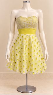(Category: ) located in . Submitted by zellethrifts (Listing ID 1469302763, Image 1). Description: .