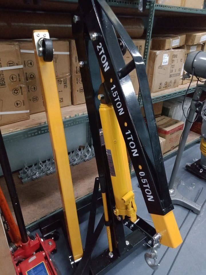 engine crane (Category: Home Improvement Tools & Accessories) located in Manila. Submitted by joeyroque09 (Listing ID 1470567606, Image 3). Description: engine crane .