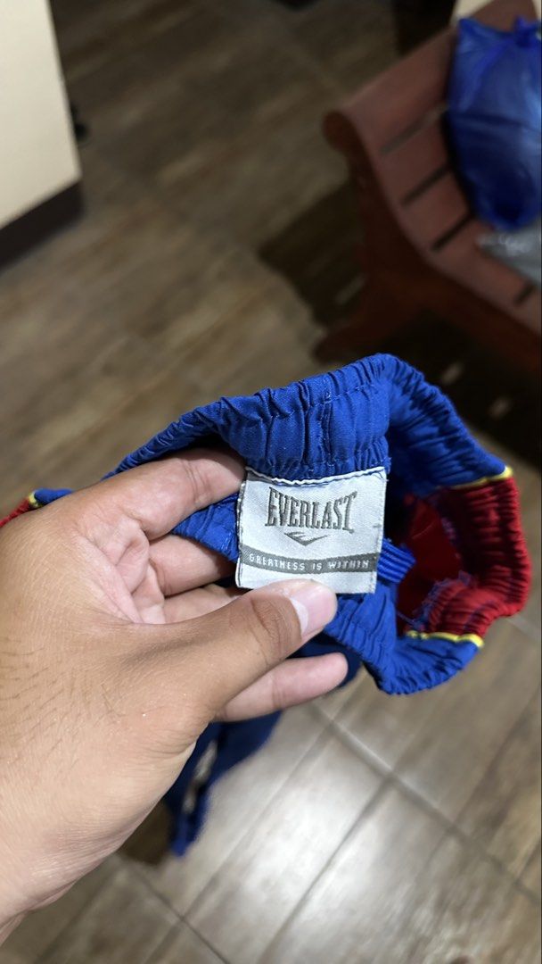 EVERLAST TRACK PANTS (Category: Joggers) located in Manila. Submitted by urban.vintage (Listing ID 1470609726, Image 2). Description: ISSUE: NONE (NEED WASH) MOP :GCASH (NO COD) SHIP VIA: LALAMOVE & J&T LOCATION: PASIG CITY LENGTH: 36 HEM : 8 WIDTH : 30-32.