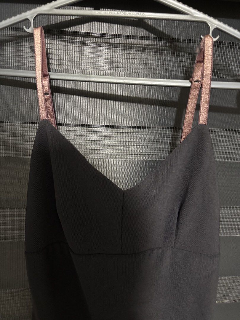 evolution gray with pink strap dress (Category: Dresses) located in Manila. Submitted by iyahpreloved_ (Listing ID 1470688328, Image 2). Description: size S adjustable strap.