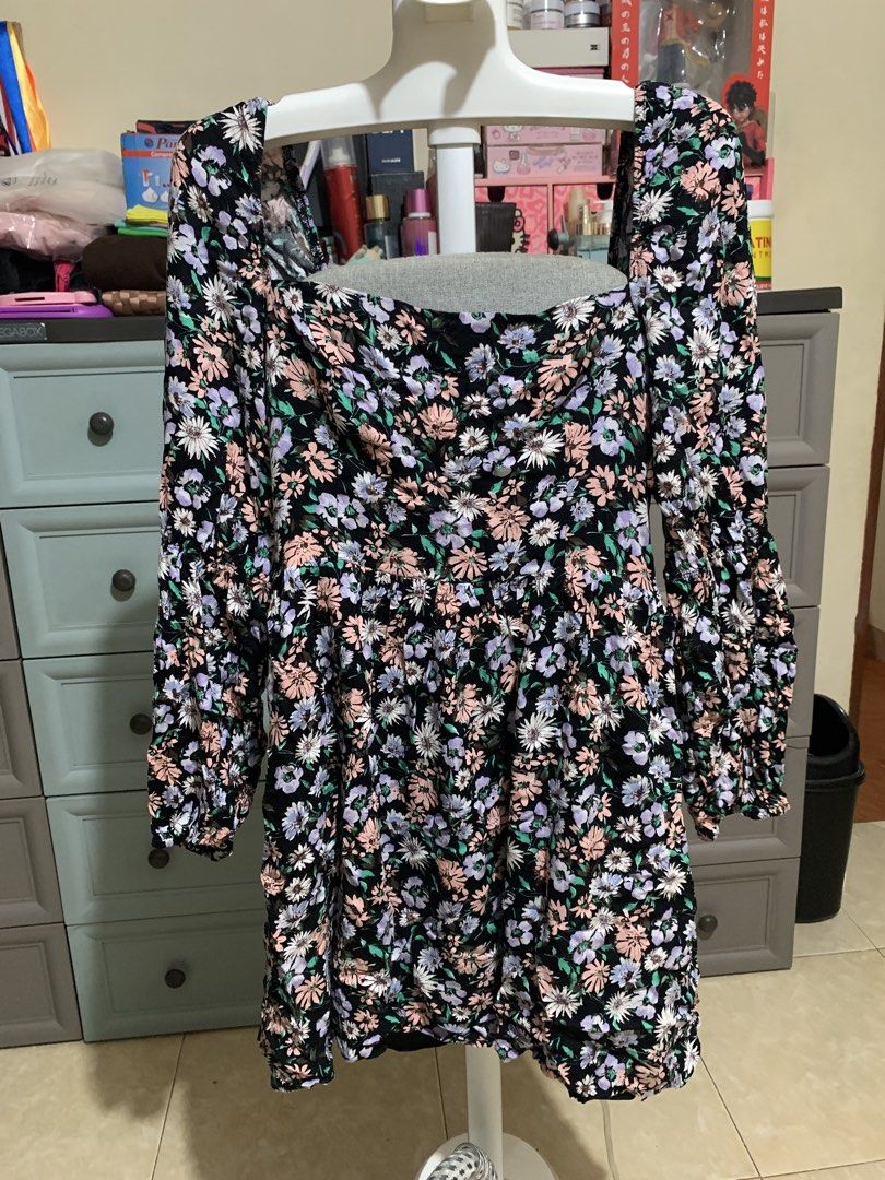 F21 Floral Dress (Category: Dresses) located in Angono. Submitted by colaabear (Listing ID 1470596489, Image 2). Description: .
