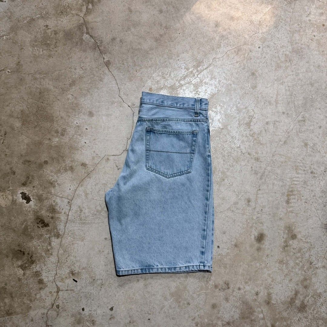 Faded Glory Denim Shorts Light Wash (Category: Shorts) located in Manila. Submitted by arvinnn_ (Listing ID 1470722369, Image 3). Description: Faded Glory Denim Jorts W 36-38 L 22.5 LO 12 Excellent Condition No Issue 600+sf Antipolo, Rizal.