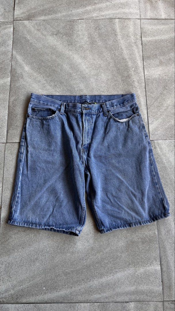 Faded Glory Denim Shorts Size 36 (Category: Shorts) located in Cabuyao City. Submitted by bulandos (Listing ID 1470655306, Image 1). Description: - Brand: Faded Glory - Size: 36 waist - Wash: Medium wash denim - Material: 100% cotton for durability and comfort - Fit: Standard straight fit for everyday wear - Features: Classic five-pocket design, button fly, and belt loops.