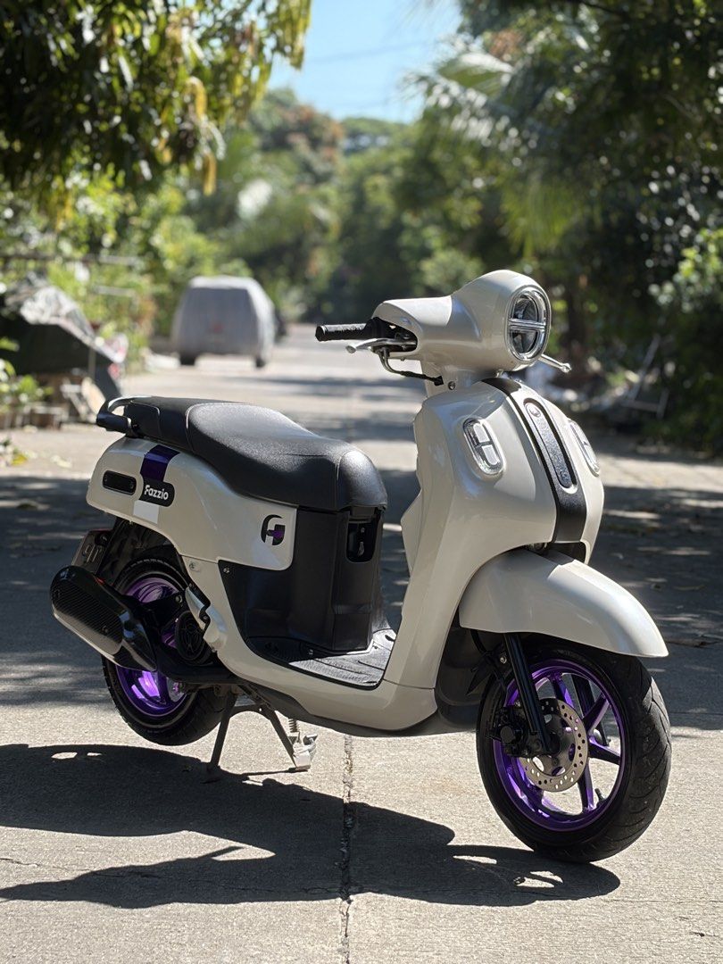 FAZZIO 2023 FOR SALE (Category: Motorbikes for Sale) located in Manila. Submitted by chiharu1997 (Listing ID 1470699822, Image 3). Description: yamaha fazzio 2023 model allstock engine 13k orig odo complete papers 1st owner acquired 2 valid id ready to transfer hirc cvt set powder coat mags maayos po unit honest issue paso LADY OWNED!!! .