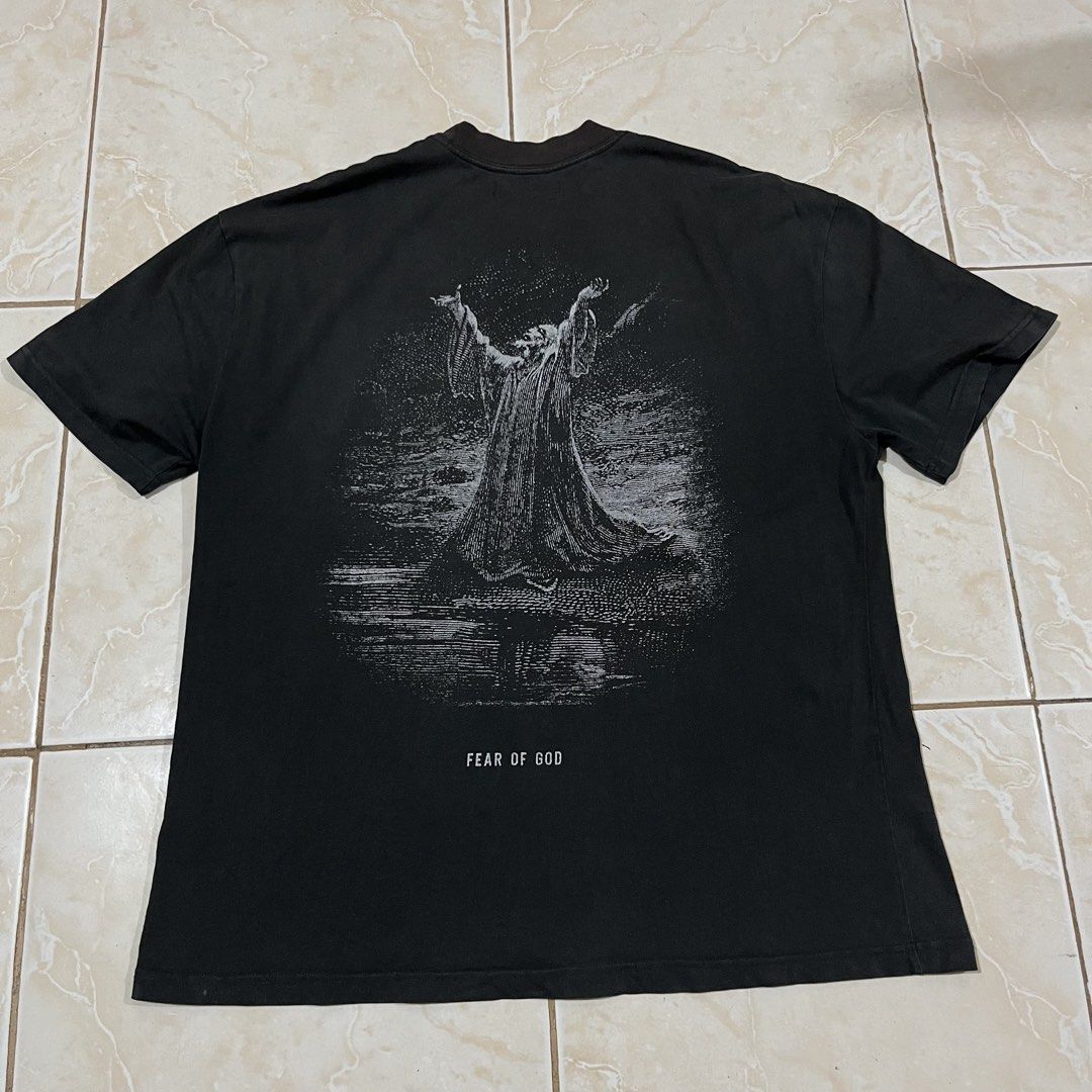 Fear of God x Union External Tee (Category: Tshirts & Polo Shirts ) located in Alubijid. Submitted by rstylthrft (Listing ID 1470634394, Image 3). Description: .