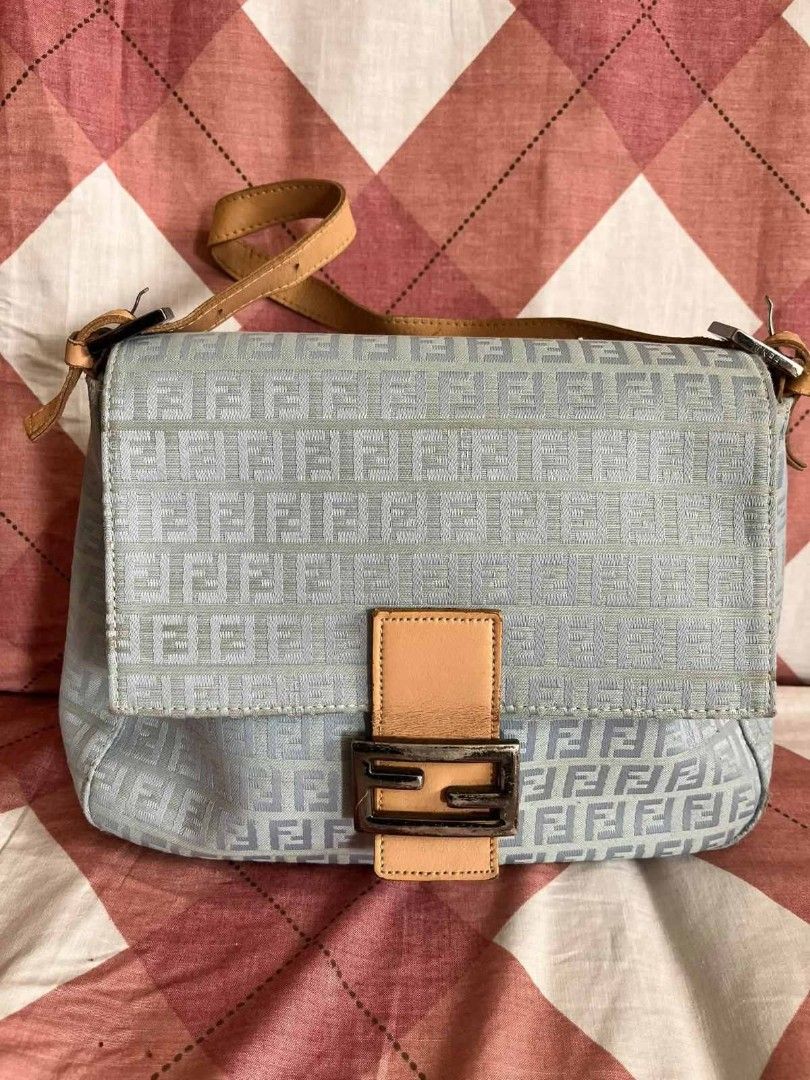 Fendi Baguette (Category: Shoulder Bags) located in Marikina City. Submitted by jecccc (Listing ID 1470642762, Image 1). Description: Vintage fendi Baguette japan Surplus NGA yung code andun nakalagay sa magnetic lock no code inside the box all picture is posted.