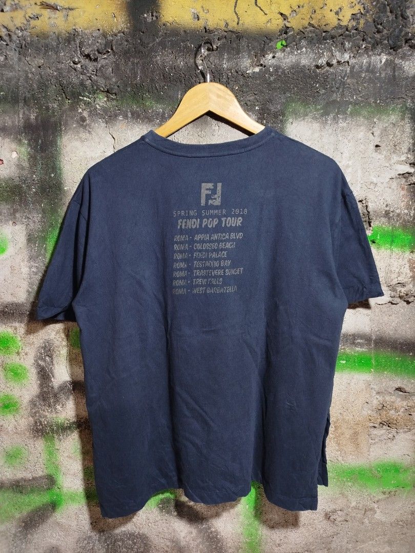 Fendi pop tour (Category: Tshirts & Polo Shirts ) located in Mandaluyong City. Submitted by ren2o_cru2 (Listing ID 1470558507, Image 2). Description: Fs Fendi pop tour 26/21.