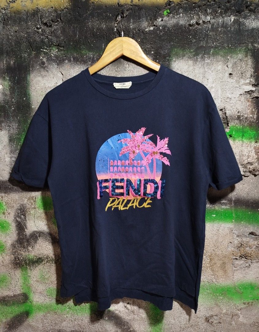 Fendi pop tour (Category: Tshirts & Polo Shirts ) located in Mandaluyong City. Submitted by ren2o_cru2 (Listing ID 1470558507, Image 1). Description: Fs Fendi pop tour 26/21.
