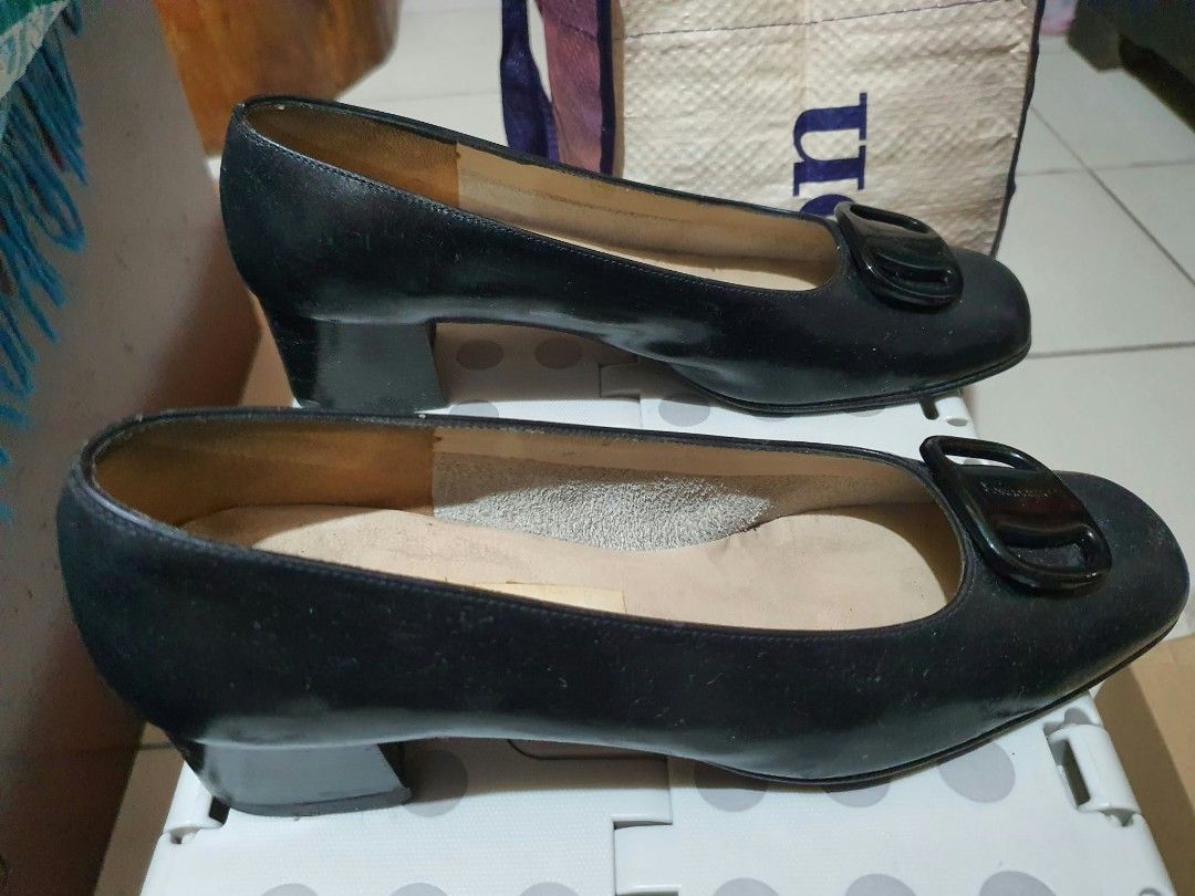 Ferragamo Gray - 6 1/2 B Black - 6 1/2 B (Category: Sneakers & Footwear) located in Marikina City. Submitted by myspace1971 (Listing ID 1470567533, Image 2). Description: Pre loved SOLD SEPARATELY.