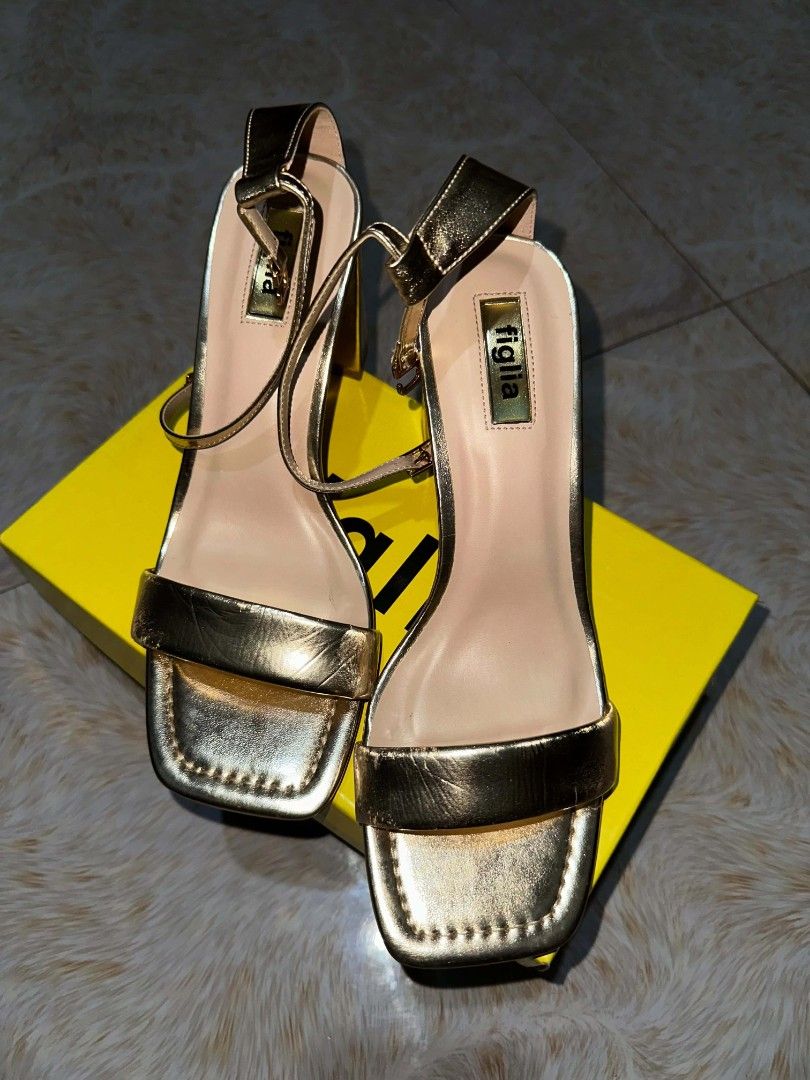 Figlia Gold Sandals (Category: Heels) located in Cavite. Submitted by sushyla_finds (Listing ID 1470727950, Image 1). Description: ✨ FIGLIA CLASSY GOLD SANDALS ✨ Price: ₱350.00 Size: 38 Color: Gold Heel Height: 2.5 cm ⚠️ CONDITION & FLAWS: • Used once only • There are minor scratches on the sides of both sandals. • Aside from the scratches on the sides, there are no other issues or defects. 🚚 DEAL METHODS: • J&T Express (Standard/Provincial Ship