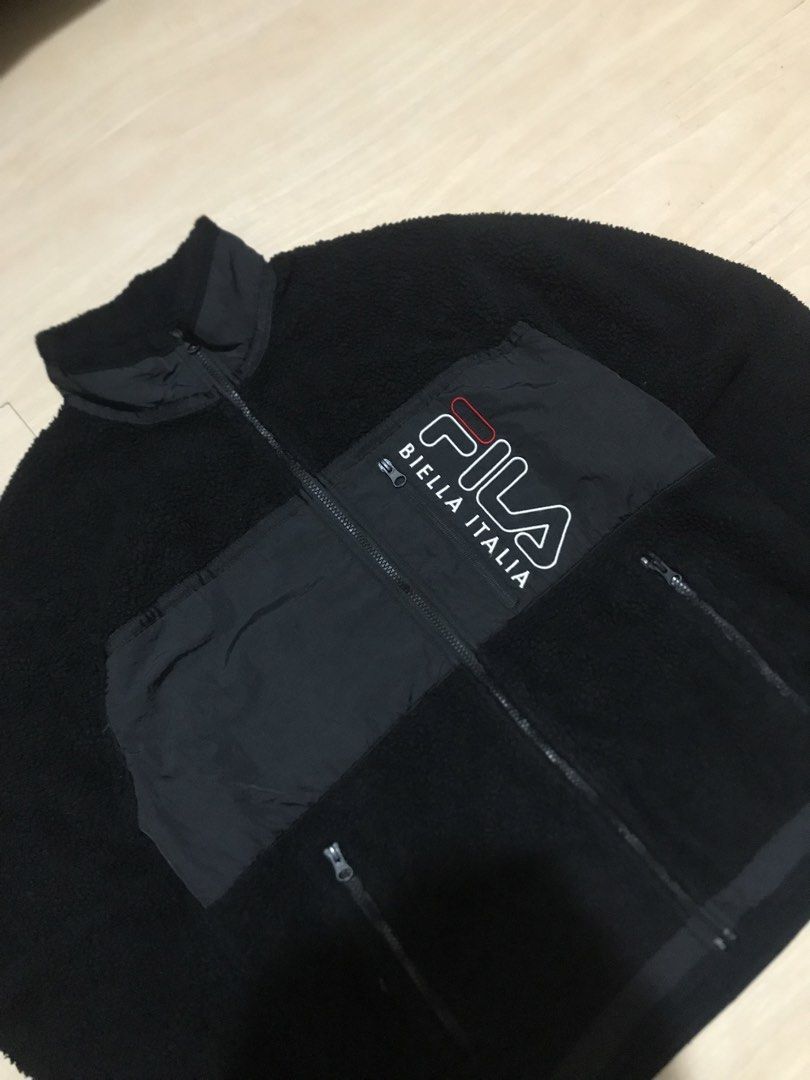 FILA BELLA ITALIA WOOL FLEECE JACKET (Category: Coats, Jackets and Outerwear) located in Davao. Submitted by tripgapprl (Listing ID 1470598027, Image 2). Description: Size: Large on tag Dimes: 23 width- 27 length Excellent condition No major issue Smooth zipper/ ykk zip.
