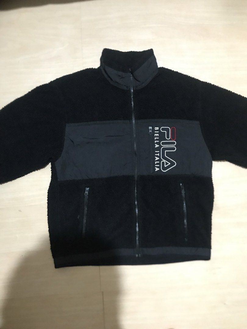 FILA BELLA ITALIA WOOL FLEECE JACKET (Category: Coats, Jackets and Outerwear) located in Davao. Submitted by tripgapprl (Listing ID 1470598027, Image 3). Description: Size: Large on tag Dimes: 23 width- 27 length Excellent condition No major issue Smooth zipper/ ykk zip.