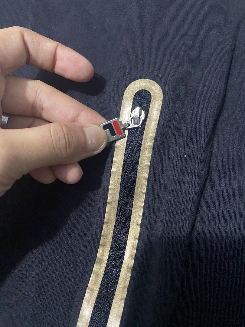 Fila longsleev Dress (Category: Coats, Jackets and Outerwear) located in Binan City. Submitted by rnj_affordable (Listing ID 1470729019, Image 2). Description: no issue.