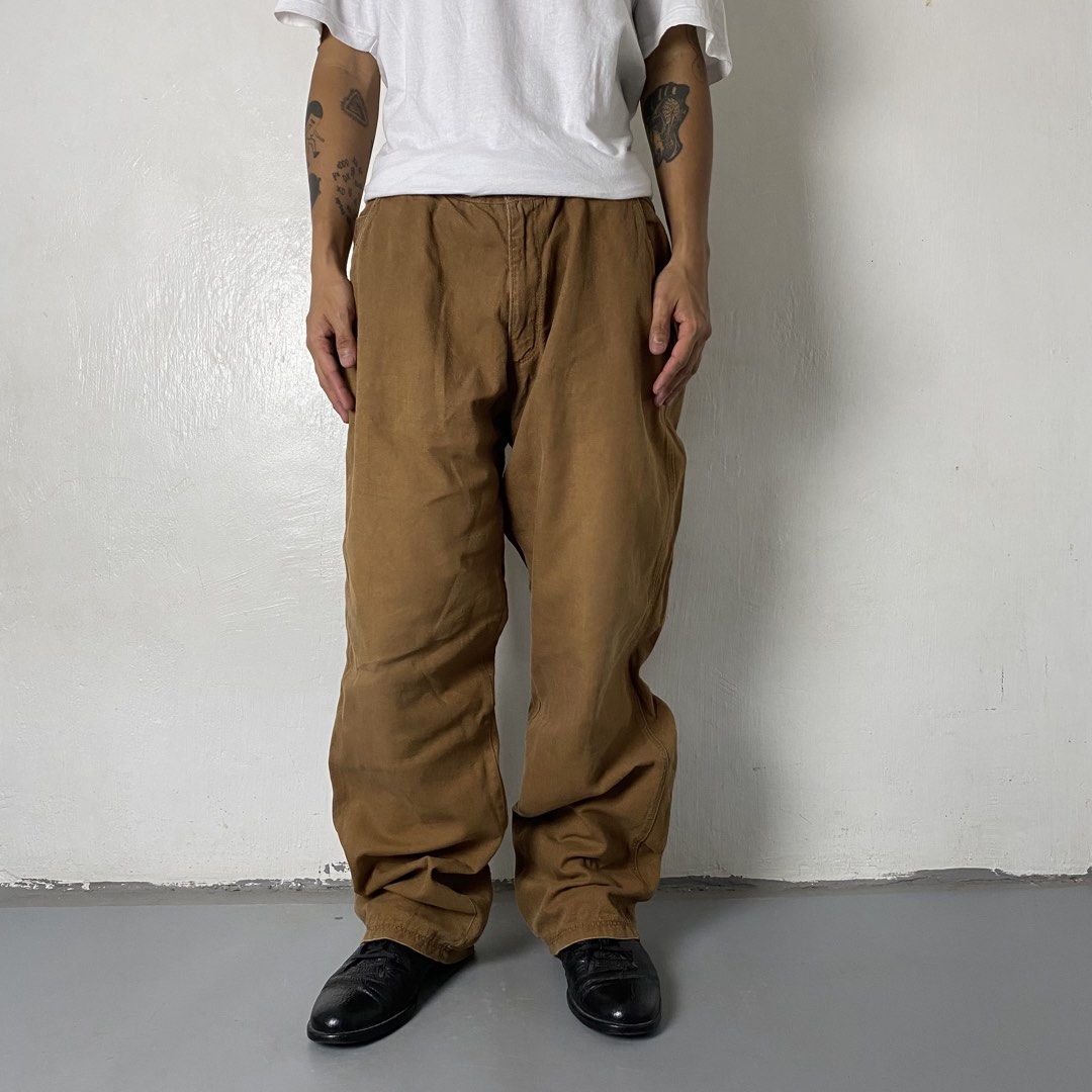 FireFox👖| Brown Straight Cut Denim Jeans (Category: Jeans) located in Bulacan. Submitted by orc.ph (Listing ID 1470647426, Image 2). Description: FireFox👖| Brown Straight Cut Denim Jeans Material Used: Cotton - Brown - Multi Pockets - Belt Loop Attached - Zipper and Button Closure - Straight Cut - Denim - Streetwear -Size: M -Waistline: 32” -Length: 41” -Thighs: 13” -Leg Opening: 9” -Rise: 12” -Model: ‘’5’5, 65kg, Waistline 32 - Medium to Large