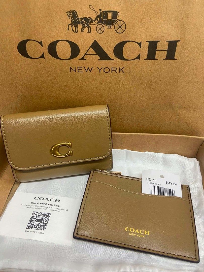 Flap Wallet & Card Holder Set (Category: Wallets & Card holders) located in Manila. Submitted by k2collection.mnl (Listing ID 1470727758, Image 2). Description: 🎨 AVAILABLE COLORS: 🖤 Black 🤎 Brown 🤍 Cream / Ivory 💛 Light Khaki / Yellow 🩵 Baby Blue 🩷 Light Pink 💗 Hot Pink 💚 Teal Green 🧡 Saddle Brown 🤎 Dark Brown ✨ FEATURES: ✔️ Elegant gold-tone C logo ✔️ Flap-style wallet ✔️ Matching slim card holder ✔️ Multiple colors and designs ✔️ Pe