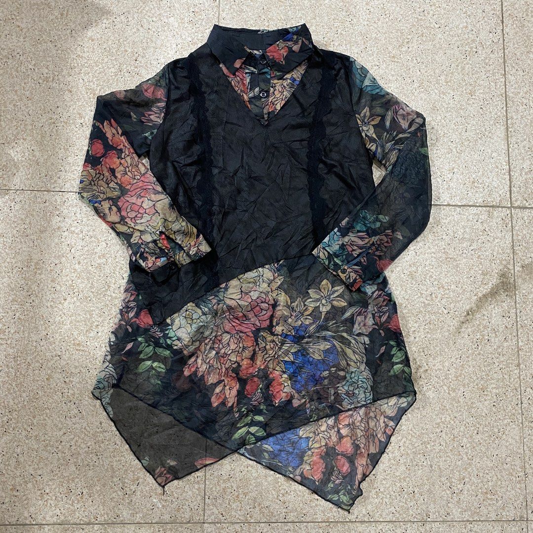 Floral Asymmetric Blouse - Black (Category: Blouses) located in Isabela. Submitted by islandsrelics (Listing ID 1470644559, Image 1). Description: .