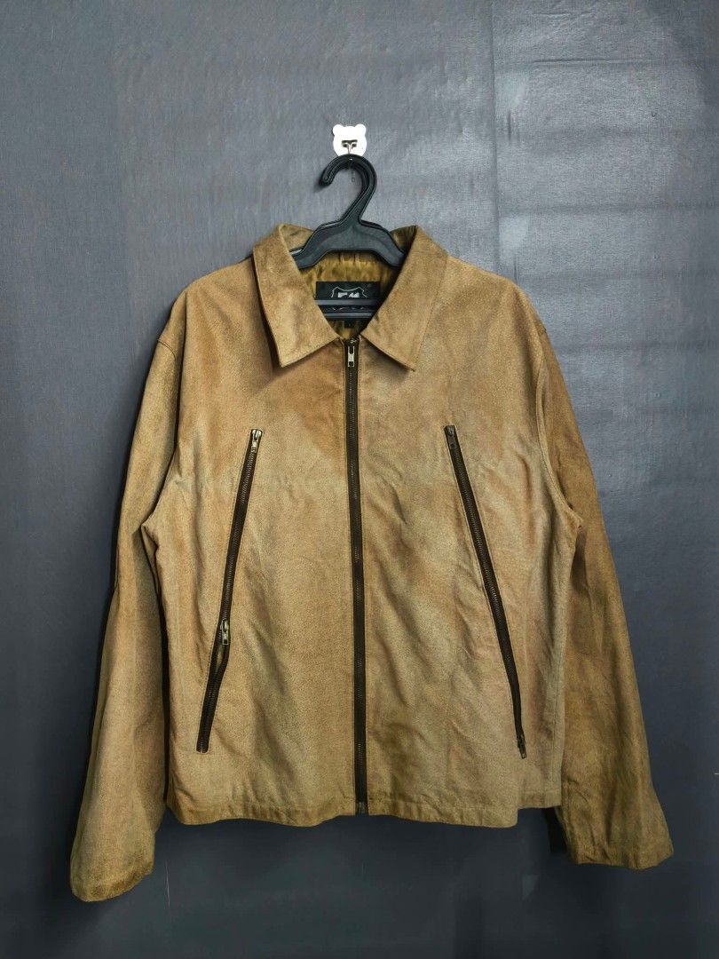 FM LEATHER JACKET (Category: Coats, Jackets and Outerwear) located in Quezon. Submitted by johh_sebastian (Listing ID 1470641125, Image 1). Description: size large on tag dimension/measurements 23width 28lenght.