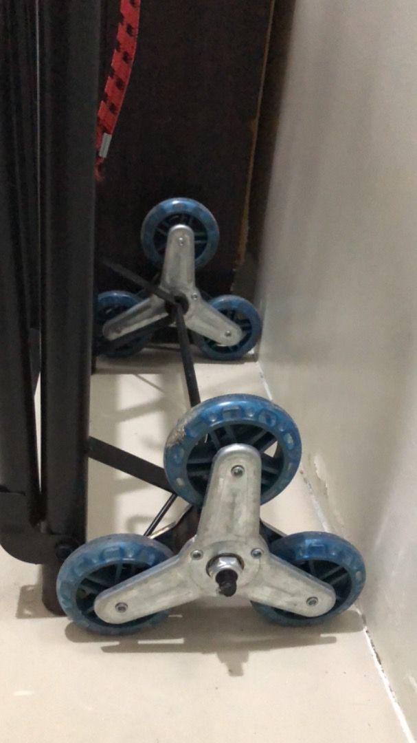 Foldable shopping cart trolley with tri-wheel design (Category: Home Improvement Tools & Accessories) located in Caloocan City. Submitted by goldenwater_5c88a9 (Listing ID 1470608674, Image 3). Description: Foldable shopping trolley with tri-wheel design Only used once when I moved to a new apt in August. With ropes Advisable to use in CLOSED-RISER STAIRS, not open-riser stairs. See screenshot for the pic of the type of stairs. Selling because I 