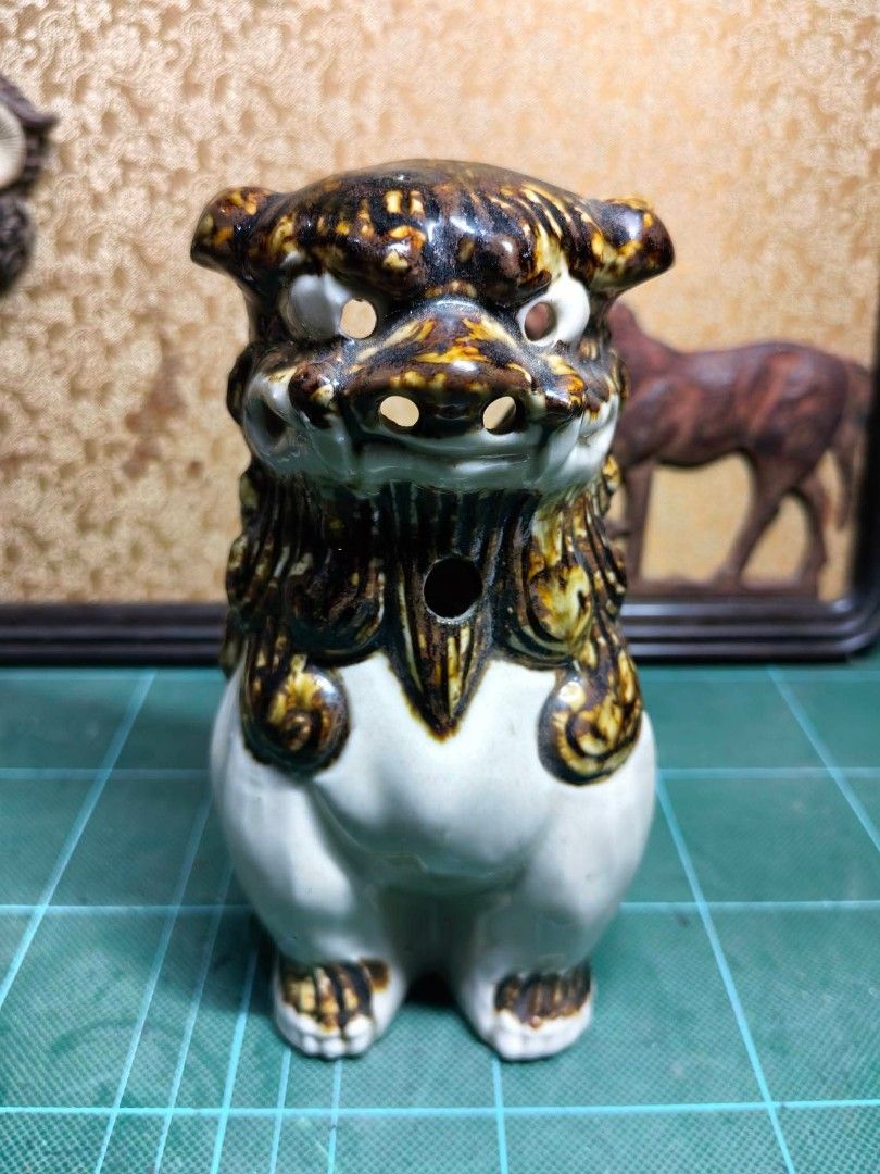 Foo Dog - Komainu Vase (Category: Vases & Decorative Bowls) located in Cebu City. Submitted by dudes_villanueva (Listing ID 1470617743, Image 1). Description: Foo Dog - Komainu Vase (Guardian lion-dog / Foo dog) Material : Ceramic 📌 Mythical creature pottery piece with brown and white drip or tortoise shell glaze. 📌 Key Features Observed: • Subject: A stylized mythical animal (such as a Komainu / Foo Dog or lion-dog) featuring an open top cavit