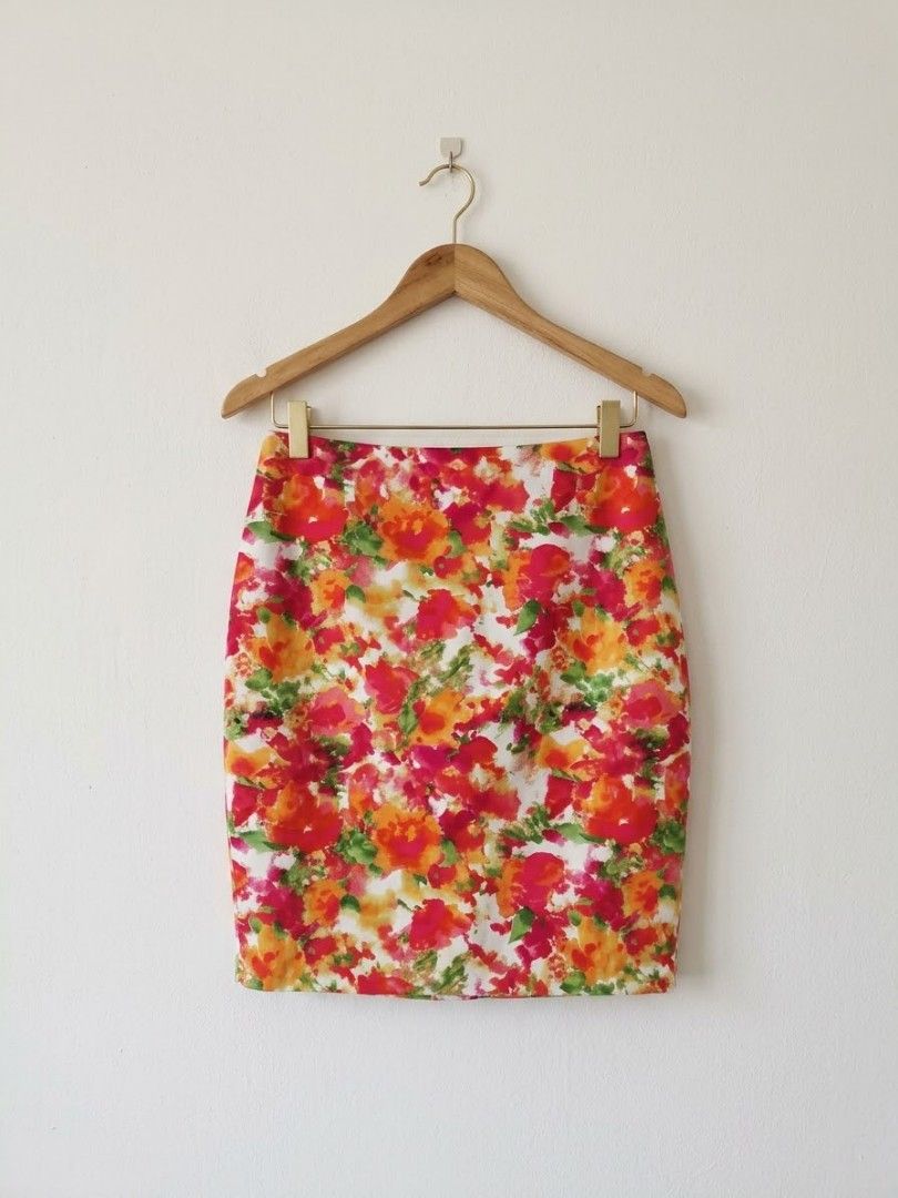 FOREVER21 Skirt (Category: Skirts) located in Iba. Submitted by selector_items (Listing ID 1470655017, Image 1). Description: .