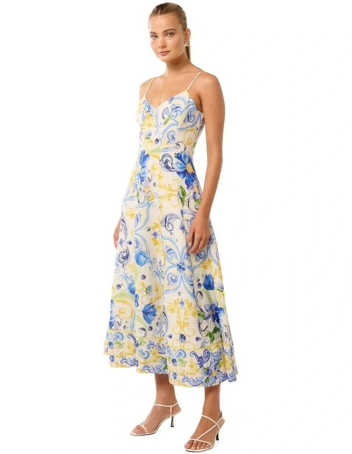 Forever New Ciara Printed Panel Midi Dress (Category: Dresses) located in Manila. Submitted by nootyoursss (Listing ID 1470360583, Image 3). Description: FOR RENT | Forever New Ciara Printed Panel Midi Dress – Floral A beautiful and feminine midi dress featuring an elegant blue and yellow print, a flattering sweetheart neckline, and a flowing A-line skirt. With adjustable spaghetti straps and a fitted, panelled bodice, this dress is perfect for b