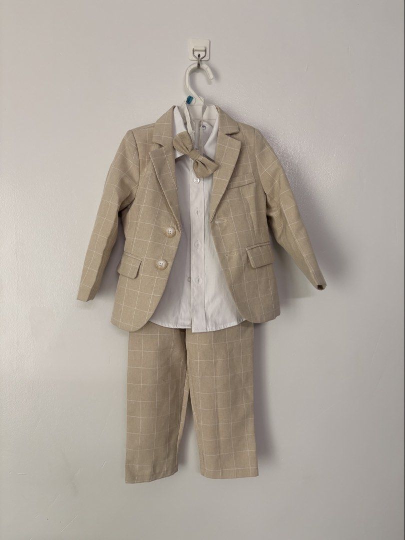 Formal Clothes (Category: Babies & Kids Fashion) located in Pasay City. Submitted by weartheclothes.mnl_shop (Listing ID 1470593927, Image 1). Description: Brand new sold as set White long sleeve polo (used once) Bought for 1300 Size 90 good for 2-4 y/o depending on child’s built, height, weight.