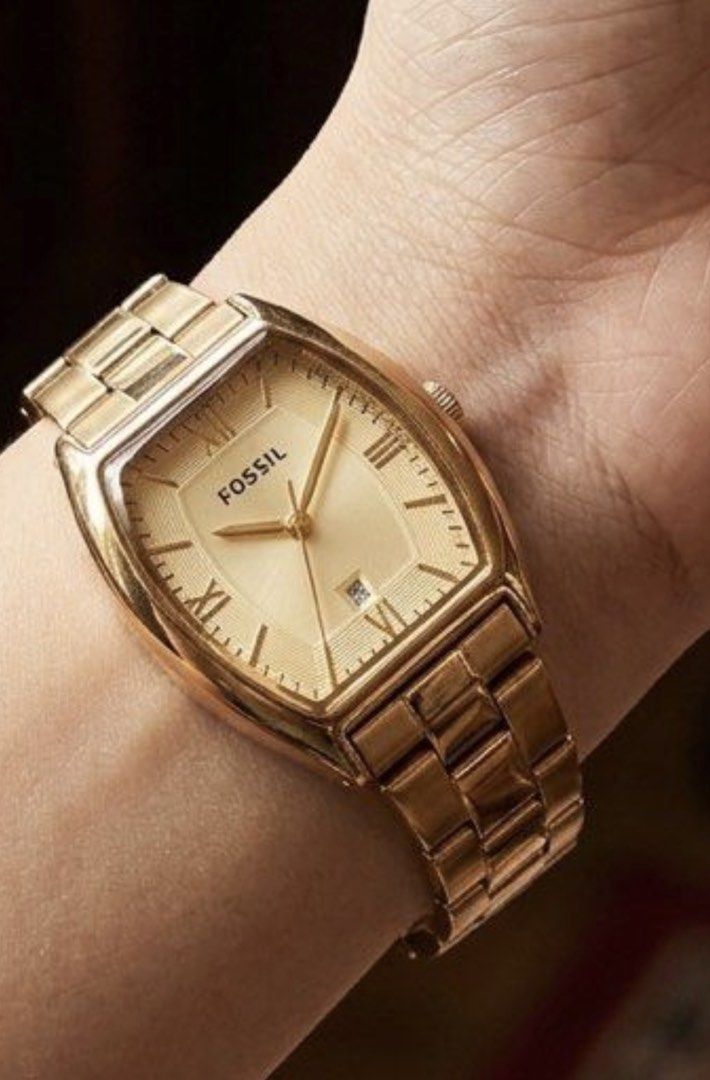 FOSSIL 32mm preloved no flaws gold color (Category: Women's Watches) located in General Trias. Submitted by trendz_fazhion (Listing ID 1467468643, Image 1). Description: post: ‼️ STORE POLICY & REMINDERS ‼️ 🛒 Product Details ✅ Fixed Price: Prices are strictly final as posted. ✅ 100% original, and directly bought from stores in the USA 💯pre-loved, used 3x, lightweight when worn 💳 Payment & Ordering Terms ✅ Payment First: Strictly payment first 
