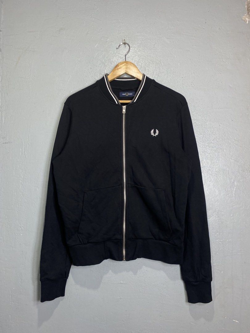 Fred Perry Black Bomber Jacket Size M (Category: Coats, Jackets and Outerwear) located in Bacong. Submitted by crommermann (Listing ID 1470586347, Image 1). Description: Fred Perry Zip-Through Bomber Sweatshirt 🏷️ + 90 shipping fee -Dimes Width 22 Length 25 -Condition 9.5/10 -Color Rate 9.5/10 Excellent Condition Color may vary due to lightning Very Presentable when Worn Need Wash Pm/Dm Visayas Dumaguete loc J&T Courier Express 🚛🚛🚛 .
