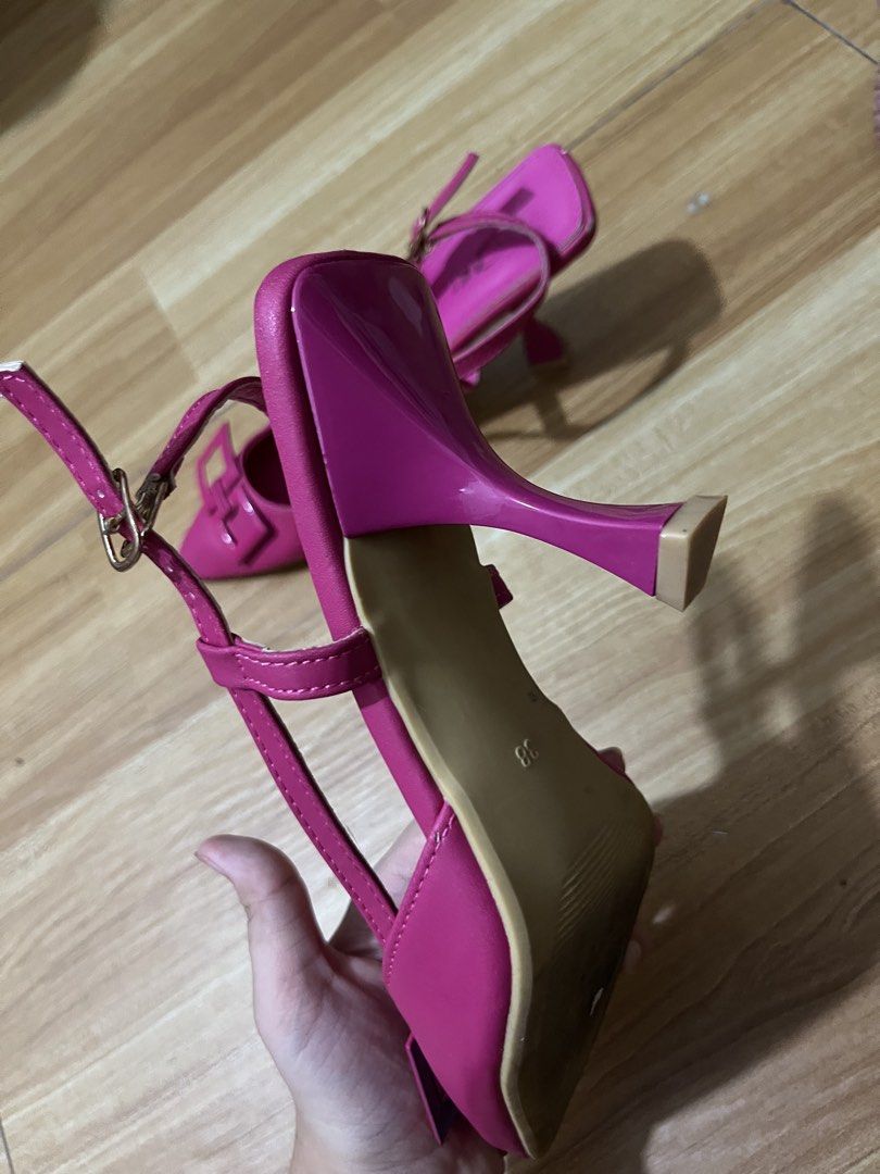 Fuchsia Shoes (Category: Heels) located in Manila. Submitted by spoopie (Listing ID 1470721821, Image 3). Description: ❣️NEGOTIABLE ❣️ Size 38 Like new po!! ❣️NO BOX BUT REST ASSURED WILL BE SHIPPED AND DELIVERED SAFE❣️.