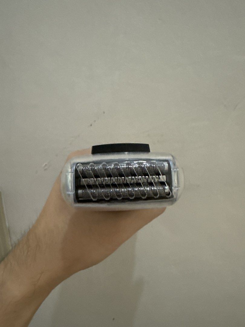 Gaabor Shaver Model ER-T02A Electric Shaver (Category: Men's Grooming) located in Bulacan. Submitted by josherue (Listing ID 1470742159, Image 3). Description: - Model: Gaabor Electric Shaver ER-T02A (Silver & Black) - Condition: Like new, used once, with original box and protective cover - Battery Life: Up to 70 minutes of continuous use - Charging Time: Fast 1.5-hour full charge - Power: 5W high-efficiency motor - Waterproof: IPX7 rating for ea