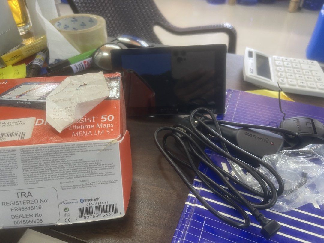 Garmin GPS assit with Dash Can (Category: Other Gadgets) located in Bacolod City. Submitted by verinah1973 (Listing ID 1470576281, Image 3). Description: woth baox and accessories not use...