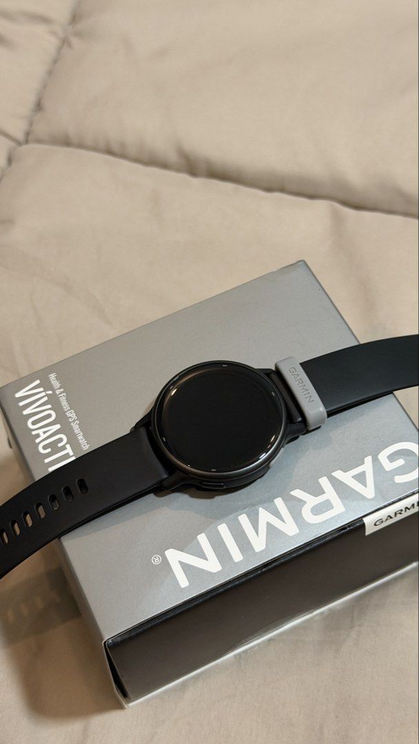 Garmin Vivoactive 5 (Category: Wearables & Smart Watches) located in Tanay. Submitted by prelovedby.nix (Listing ID 1470629243, Image 1). Description: - Original comes with box, charger & paperbag (Complete) - Still on warranty purchased on Aug 9, 2026 - Garmin Eastwood.