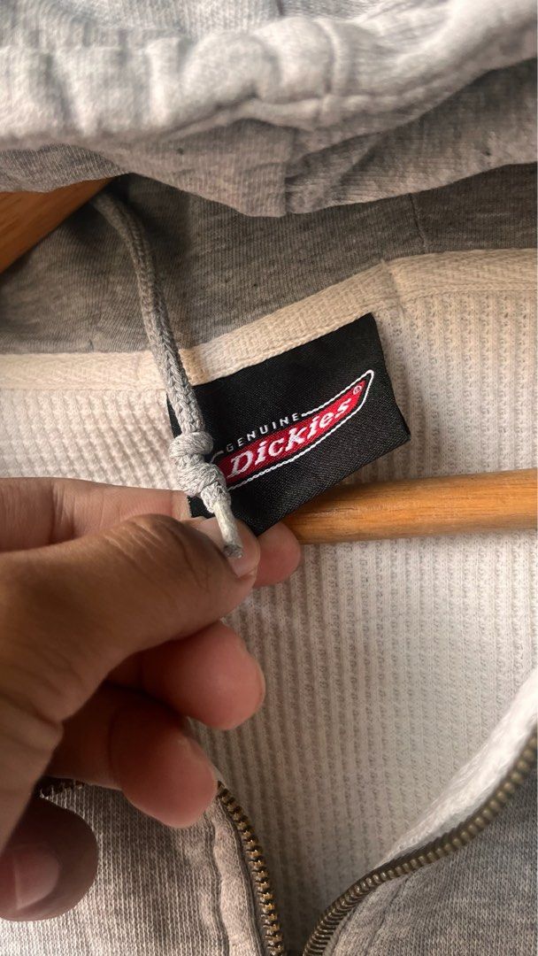Genuine Dickies Grey Zip-Up Hoodie (Category: Hoodies) located in Cabuyao City. Submitted by kisyana (Listing ID 1470674292, Image 2). Description: .