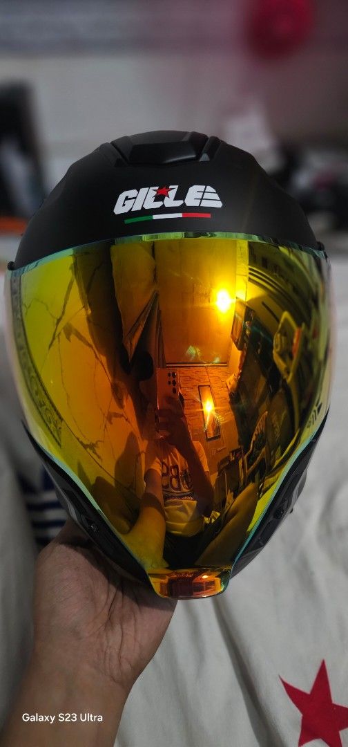 Gille Phoenix Helmet Matte Black (Category: Caps & Hats) located in Tarlac. Submitted by chiefnaticz2020 (Listing ID 1470656757, Image 3). Description: - Brand: Gille Motorcycle Helmet INCLUSIONS: BOX ✅️ FREE CLEAR LENS✅️ Free cover cloth✅️ - Color: Matte Black with eye-catching iridescent rainbow visor - Visor: Includes an additional inner sun visor for day and night riding - Interior: Comfortable red and black honeycomb patterned inner padding 