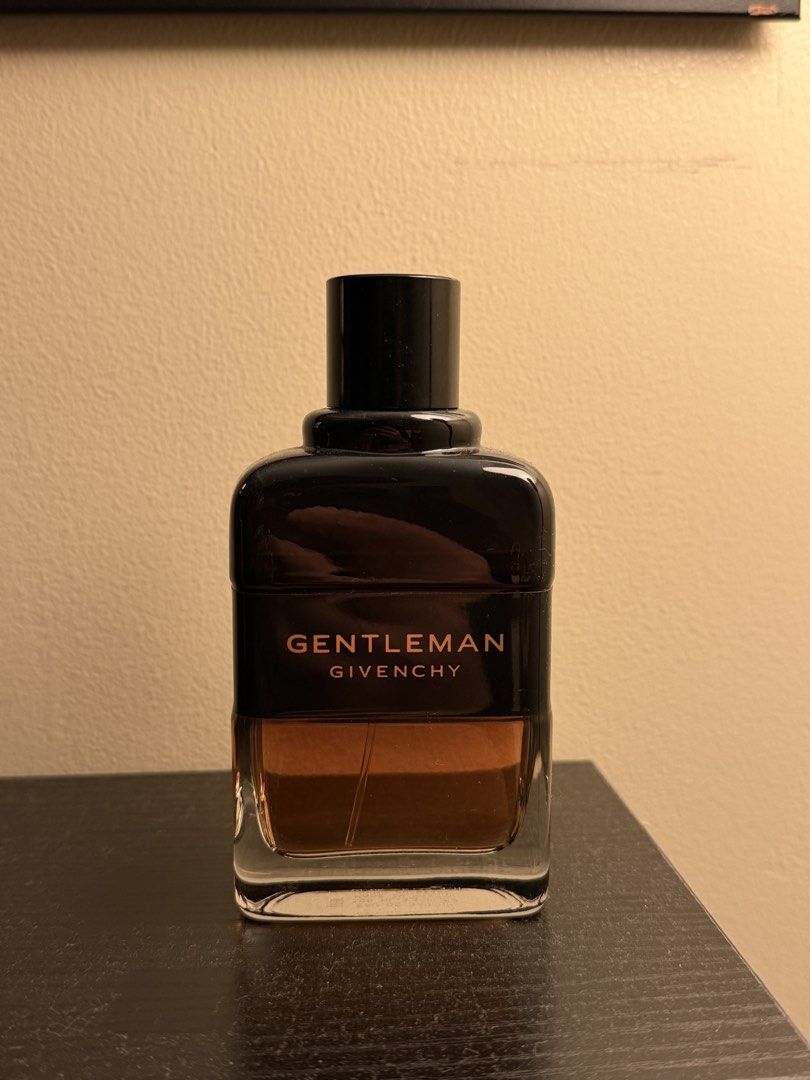 Givenchy Gentleman Reserve Privée Eau de Parfum 100ml (Category: Fragrance & Deodorants) located in Manila. Submitted by preloved123. (Listing ID 1470719592, Image 1). Description: - Item: Givenchy Gentleman Reserve Privée Eau de Parfum - Size: 100ml / 3.3 fl. oz. - Condition: Mostly full (60%-70%), stored properly away from direct light - Scent Profile: Rich iris and whisky notes -Price: ₱3,350 (negotiable) .