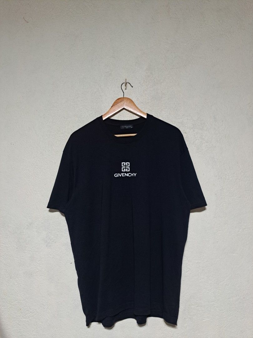 Givenchy Shirt (Category: Tshirts & Polo Shirts ) located in Dumaguete. Submitted by jayarbajad49160 (Listing ID 1470631989, Image 1). Description: Givenchy Shirt -750 add sf Excellent Condition Color rate:9.5/10 No flaws Size Medium Width:22 Length:30 Loc dumaguete city visayas.