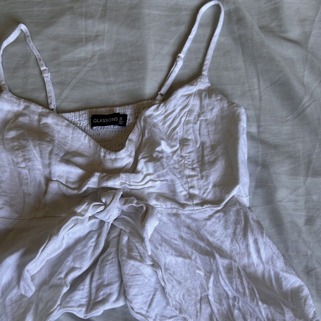 Glassons white front tie top (Category: Sleeveless) located in Cebu City. Submitted by rylscloset (Listing ID 1470625136, Image 3). Description: .
