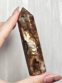 Green Kiwi Calcite Natural Crystal Tower, Women's Fashion, Jewelry ...