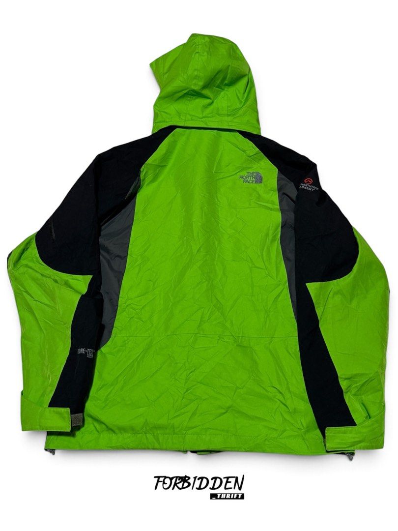 Goretex The North Face Jacket (Category: Coats, Jackets and Outerwear) located in Manila. Submitted by forbidden.thrift (Listing ID 1470689518, Image 2). Description: good condi size M on tag fittings is XL Goretex still working and nice fabric dimes 23x28.5 .