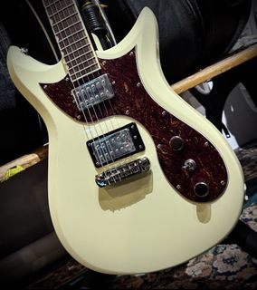 (Category: ) located in . Submitted by JamcrewMusicStudio (Listing ID 1470664449, Image 1). Description: .