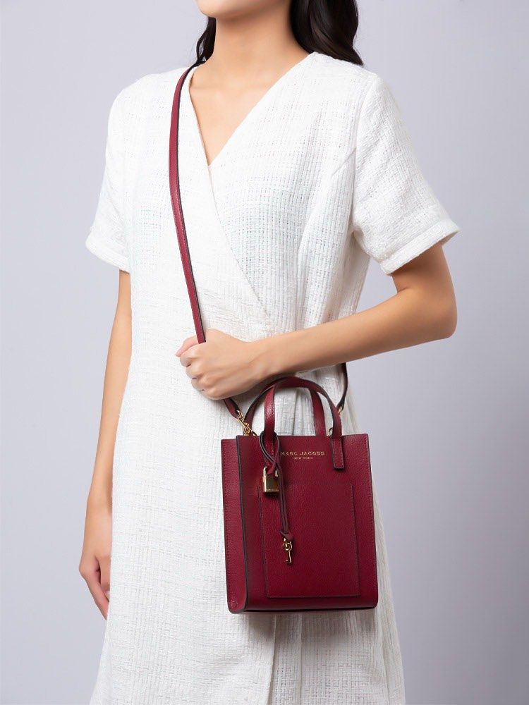 Grind Micro Tote (Category: Luxury Bags & Wallets) located in Abucay. Submitted by lovieauthenticmerchandise (Listing ID 1470619045, Image 2). Description: .
