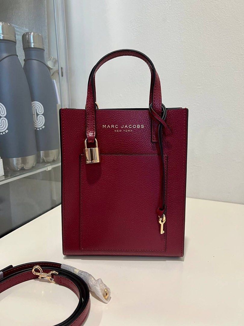 Grind Micro Tote (Category: Luxury Bags & Wallets) located in Abucay. Submitted by lovieauthenticmerchandise (Listing ID 1470619045, Image 1). Description: .