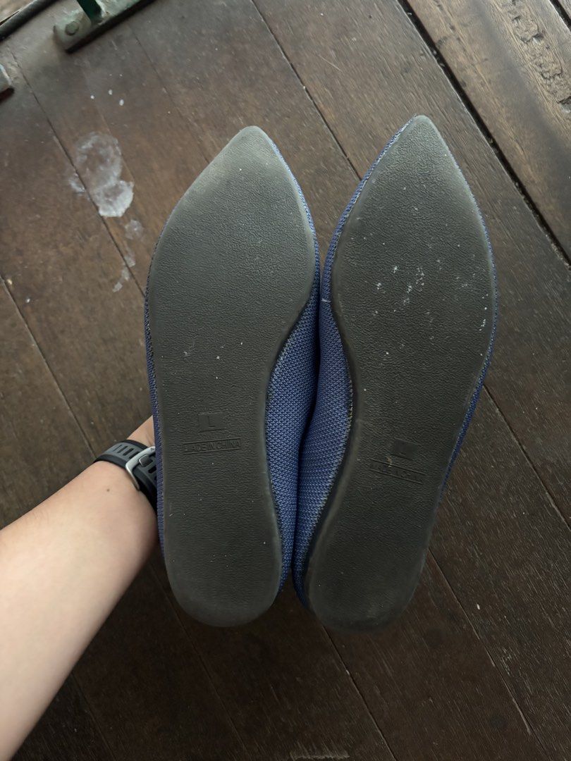 GU Blue Flats (Category: Flats & Sandals) located in Quezon City. Submitted by lovedbyuandme (Listing ID 1470593623, Image 2). Description: GU LARGE BLUE FLATS Used around 5x Last price posted Shipping from Quezon City.