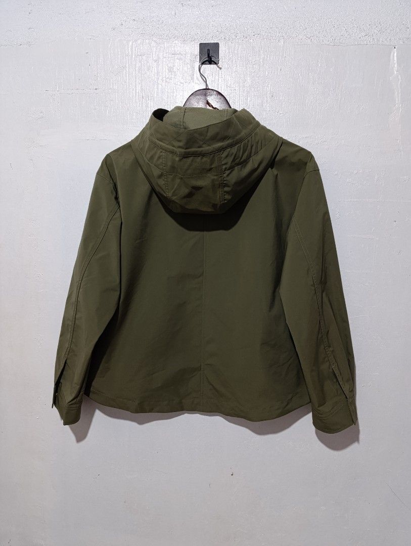 GU MOUNTAIN PARKA (Category: Coats, Jackets and Outerwear) located in Bulacan. Submitted by frederickg80292 (Listing ID 1470673227, Image 3). Description: GU MOUNTAIN PARKA - COLOR OLIVE 📌 SIZE MEDIUM ON TAG 21 WIDTH 23.4-25 LENGTH GOOD AS NEW CONDITION 10/10 COLOR RATE NO ISSUE 👌 899 + SF ONLY 💸 LOCATION SJDM BULACAN.