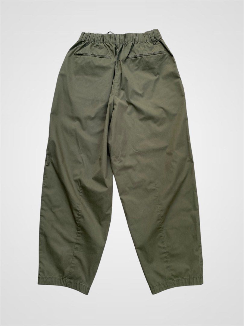 GU Parachute Chino (Category: Chinos) located in Bauang. Submitted by thriftydetrese (Listing ID 1470669277, Image 2). Description: GU Balloon Pants Olive Green W- 26/34 (free size) L- 38 H- 8 No issue Brand new Condition .
